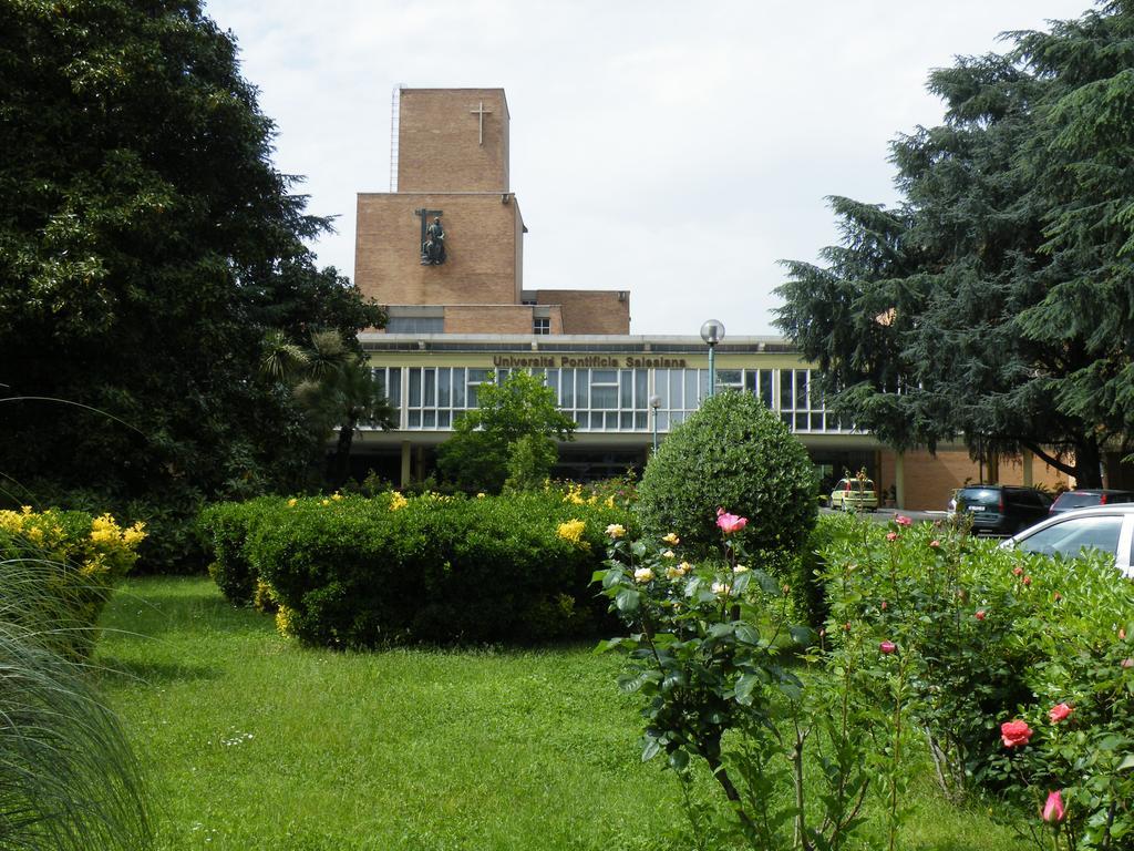 York Hotel Рим Экстерьер фото