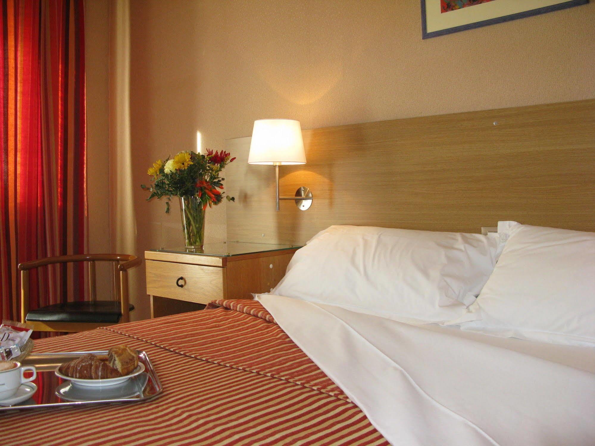 York Hotel Рим Экстерьер фото